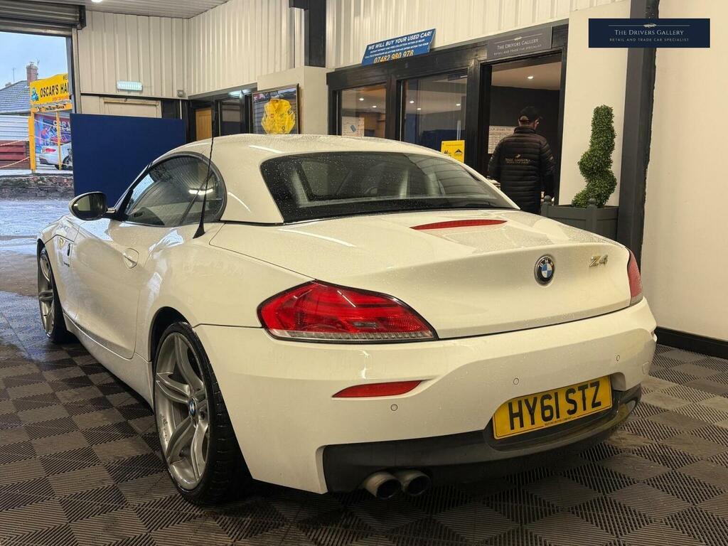 BMW Z4 Convertible 2.5 23I M Sport Highline Edition Sdriv HY61STZ White #3