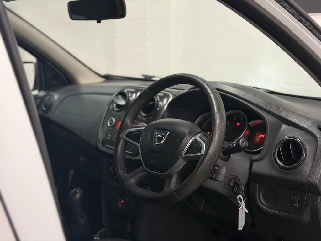 Dacia Sandero 0.9 Tce Laureate Euro 6 Ss Red #15