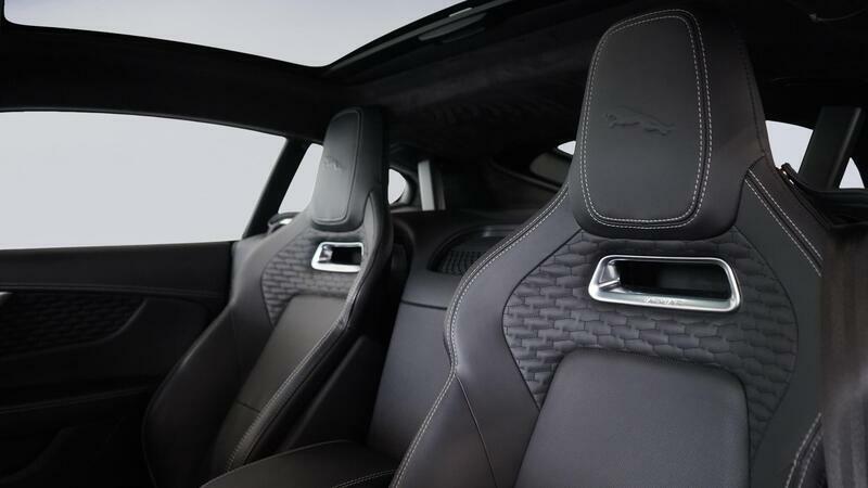 Jaguar F-Type 2.0 P300 R-dynamic Black Black #4