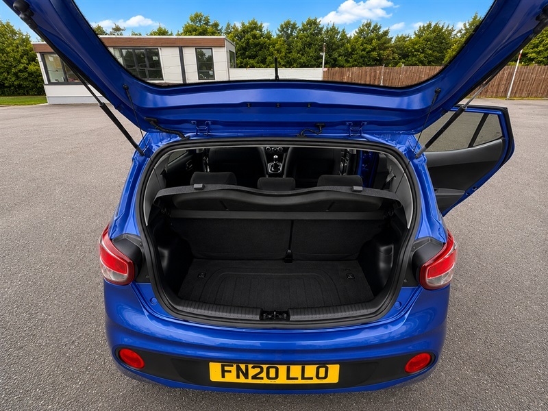Hyundai I10 1.0 Play Hatchback Euro 6 67 Ps FN20LLO Blue #6