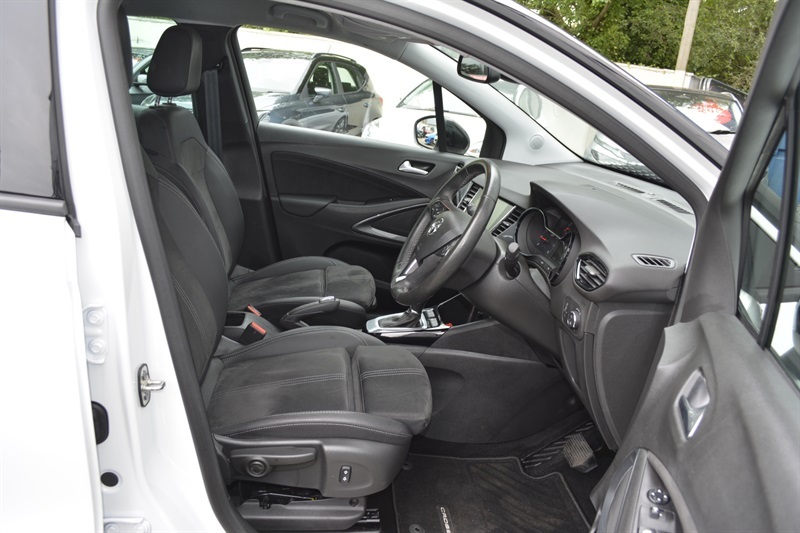 Vauxhall Crossland 1.2 Ultimate Turbo Black #8