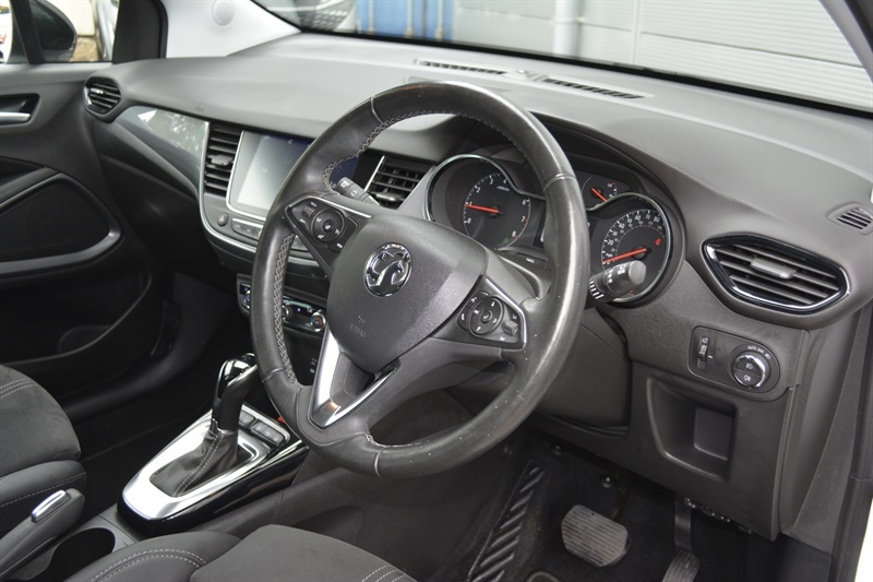 Vauxhall Crossland 1.2 Ultimate Turbo Black #10