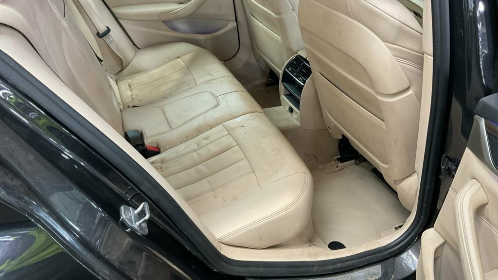 BMW 5 Series 2L Se LD19ZVF Grey #2