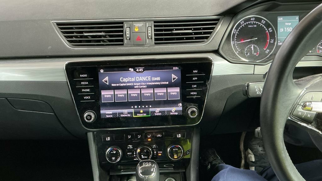 Skoda Superb 1.5L Se Grey #2