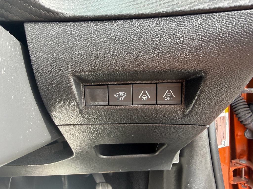Peugeot e-2008 E-hdi Allure - 2014 64 Plate White #24