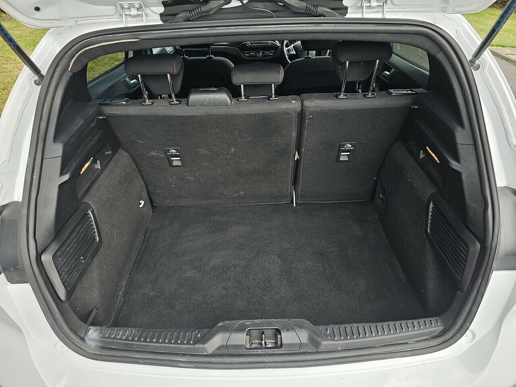 Ford Focus T Ecoboost St-line U3584 Ulez BW19OEL White #5