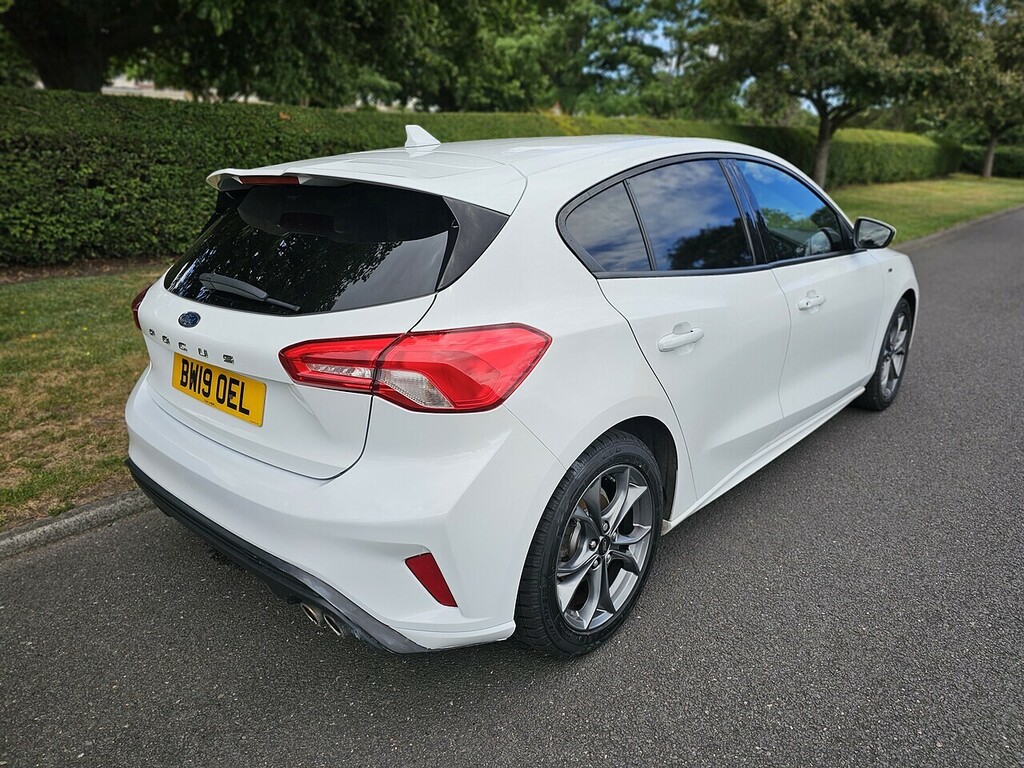 Ford Focus T Ecoboost St-line U3584 Ulez BW19OEL White #3