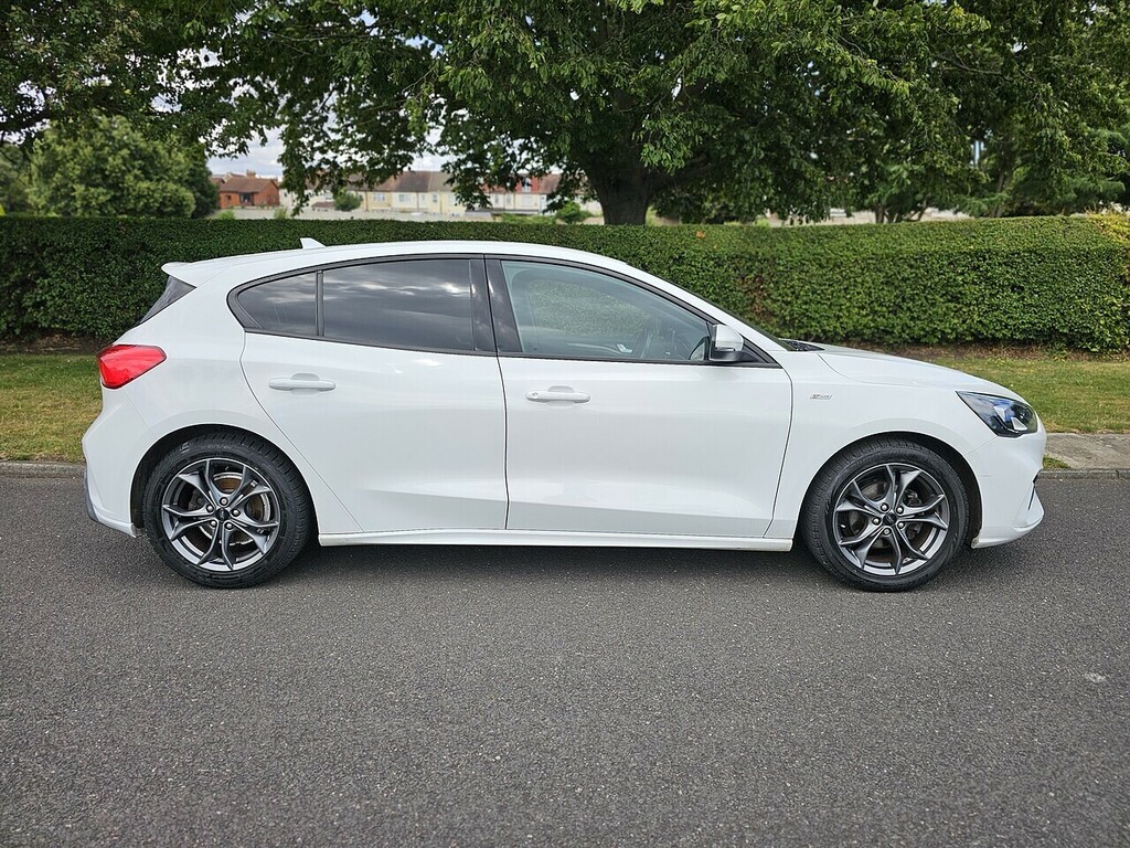 Ford Focus T Ecoboost St-line U3584 Ulez BW19OEL White #2
