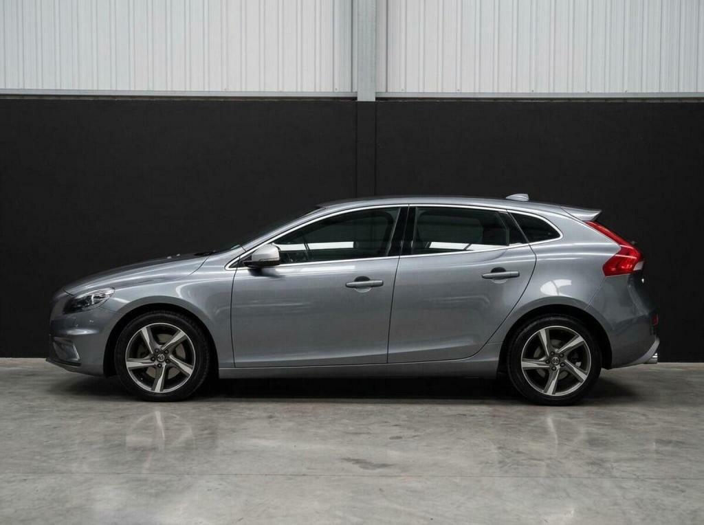 Volvo V40 Hatchback 2.0 D3 R-design Lux Nav Geartronic Euro Black #24
