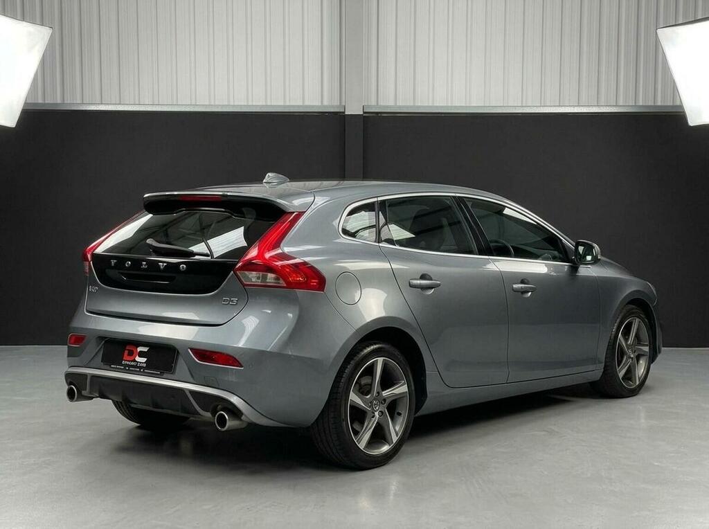 Volvo V40 Hatchback 2.0 D3 R-design Lux Nav Geartronic Euro Black #9