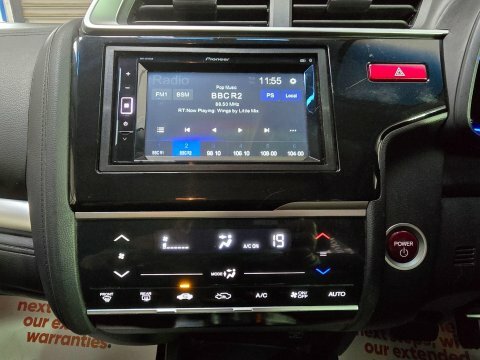 Honda Fit Hybrid 1.5 White #60