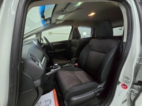 Honda Fit Hybrid 1.5 White #72