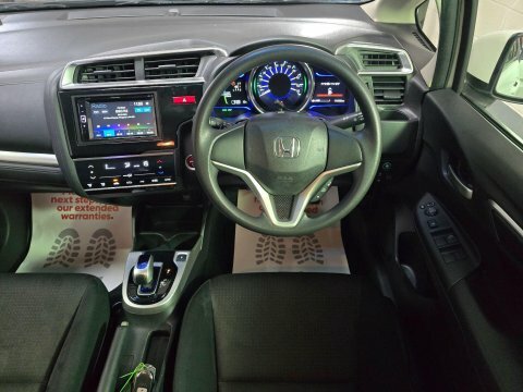 Honda Fit Hybrid 1.5 White #63