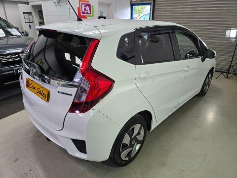 Honda Fit Hybrid 1.5 White #49