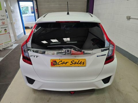 Honda Fit Hybrid 1.5 White #47