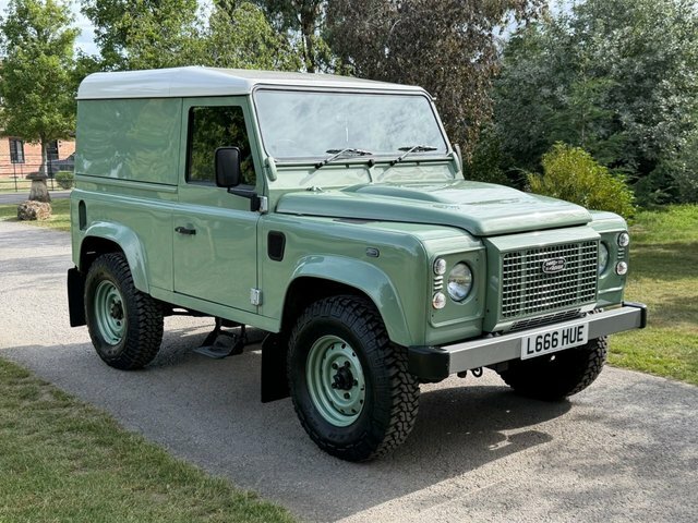 Land Rover Defender 90 Suv Green