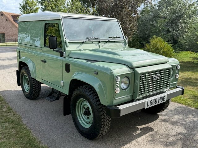 Land Rover Defender 90 Suv Green #5