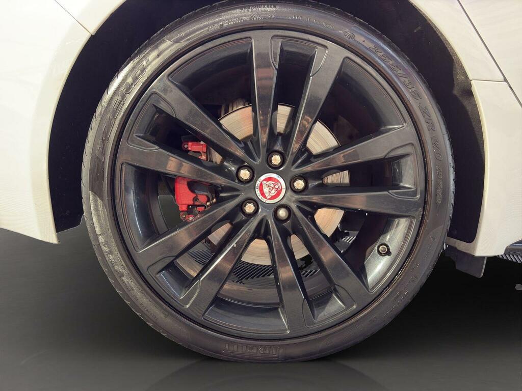 Jaguar XF 2.0 R-sport 177 Bhp Black #25