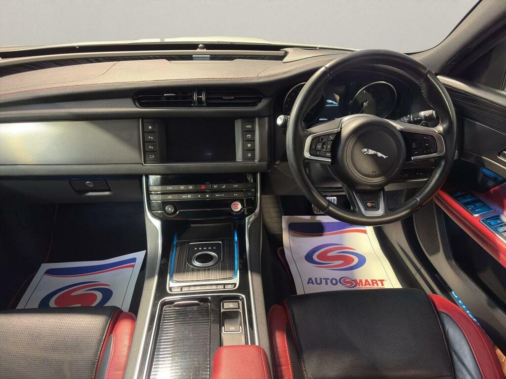 Jaguar XF 2.0 R-sport 177 Bhp Black #13