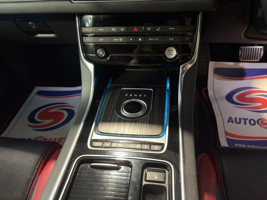 Jaguar XF 2.0 R-sport 177 Bhp Black #14