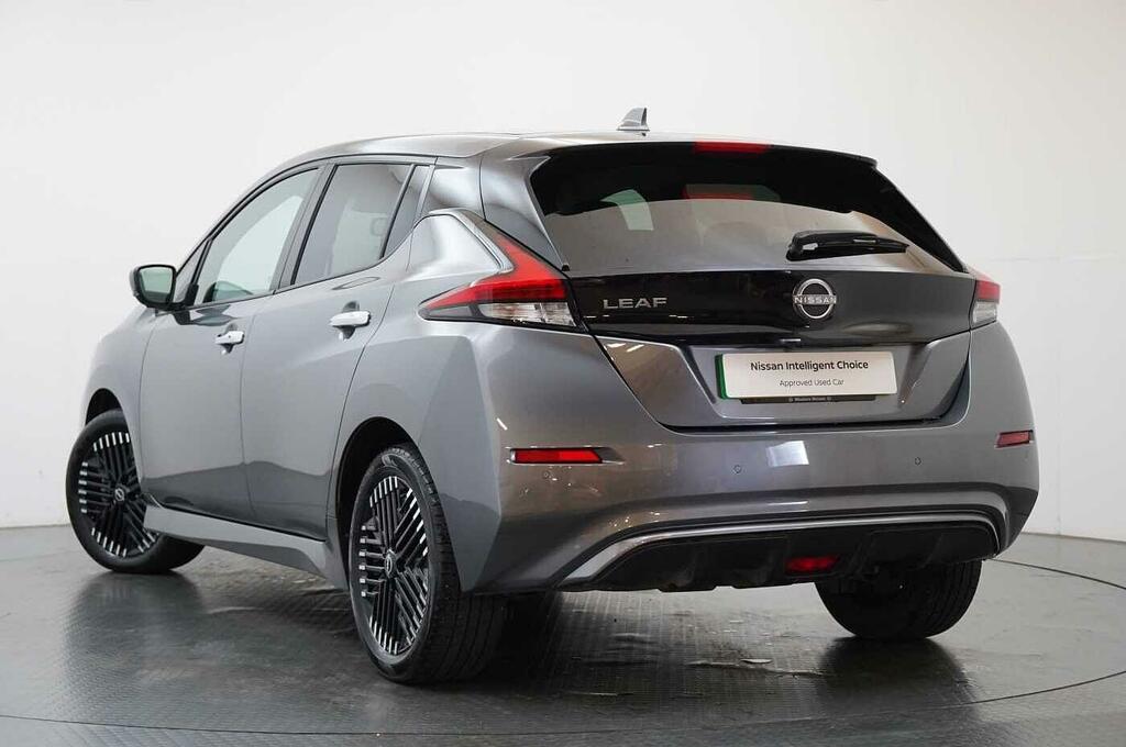 Nissan Leaf E 59Kw N-connecta With Sat Nav And 360 Aroun Grey #3