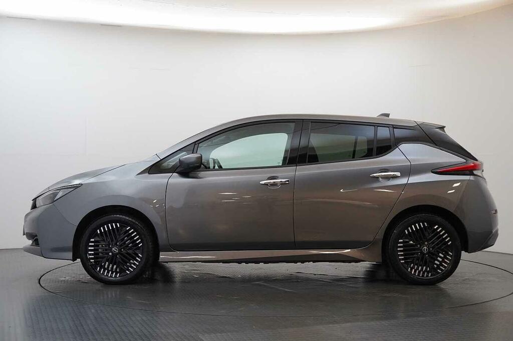 Nissan Leaf E 59Kw N-connecta With Sat Nav And 360 Aroun Grey #5