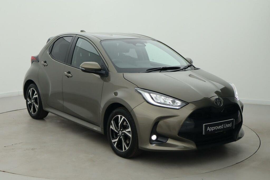 Toyota Yaris 1.5 Vvt-h Design Hatchback Hybrid E-cvt Brown