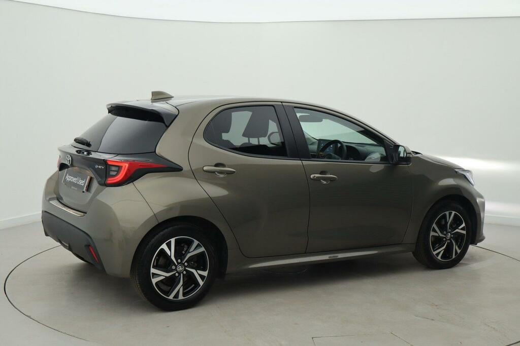 Toyota Yaris 1.5 Vvt-h Design Hatchback Hybrid E-cvt Brown #2
