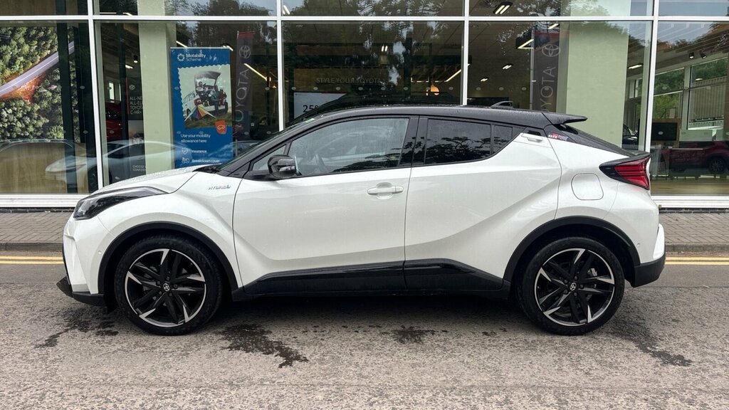 Toyota C-Hr Design 1.8  #24