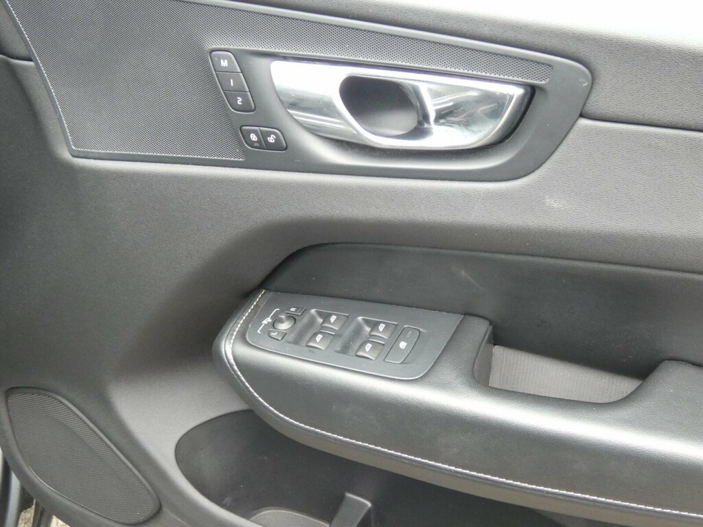 Volvo XC60 Volvo R-design T8 Phev Awd Grey #28