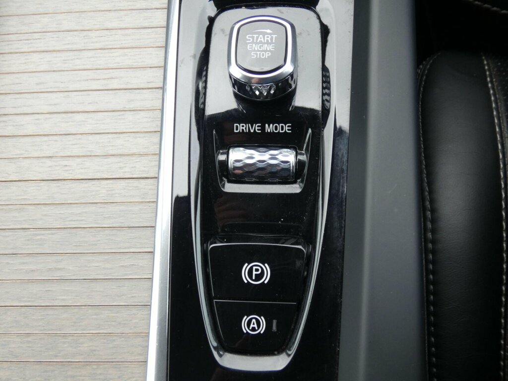 Volvo XC60 Volvo R-design T8 Phev Awd Grey #38