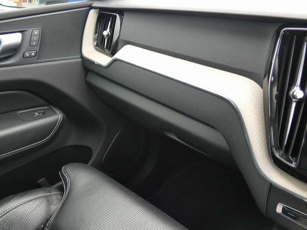 Volvo XC60 Volvo R-design T8 Phev Awd Grey #39