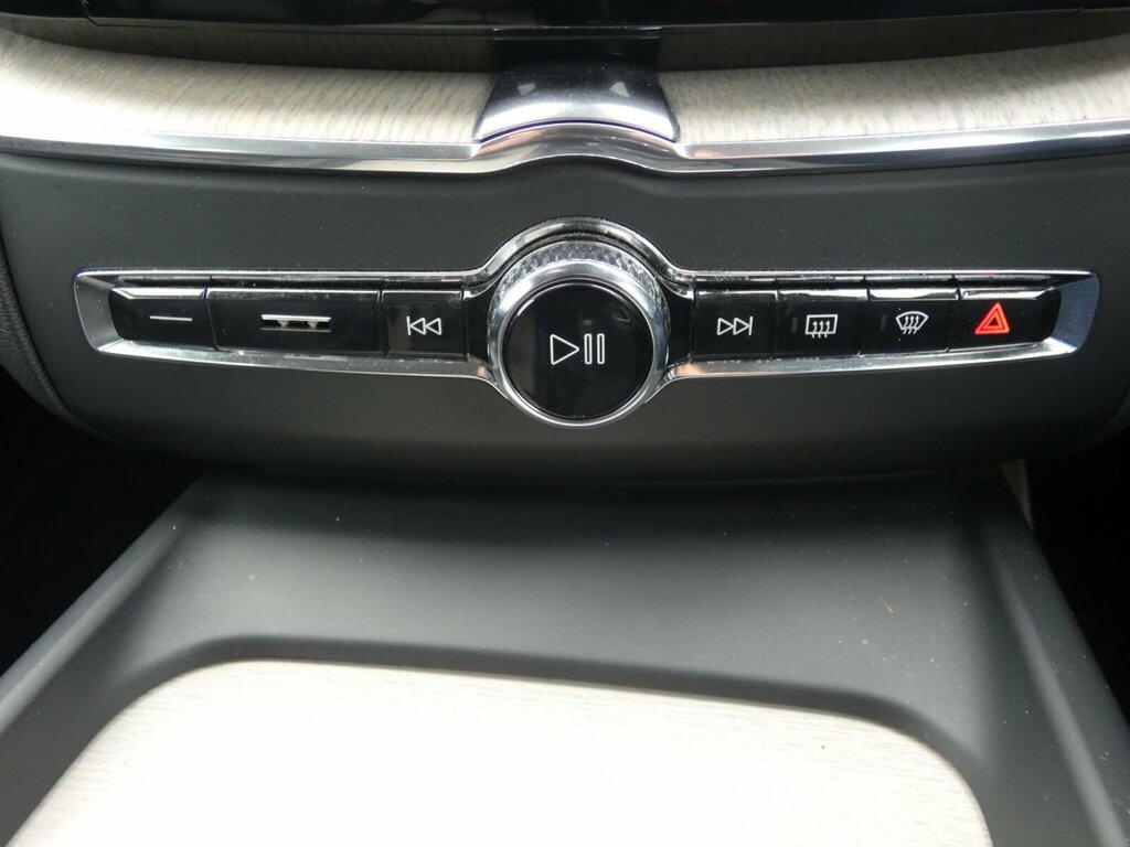Volvo XC60 Volvo R-design T8 Phev Awd Grey #36