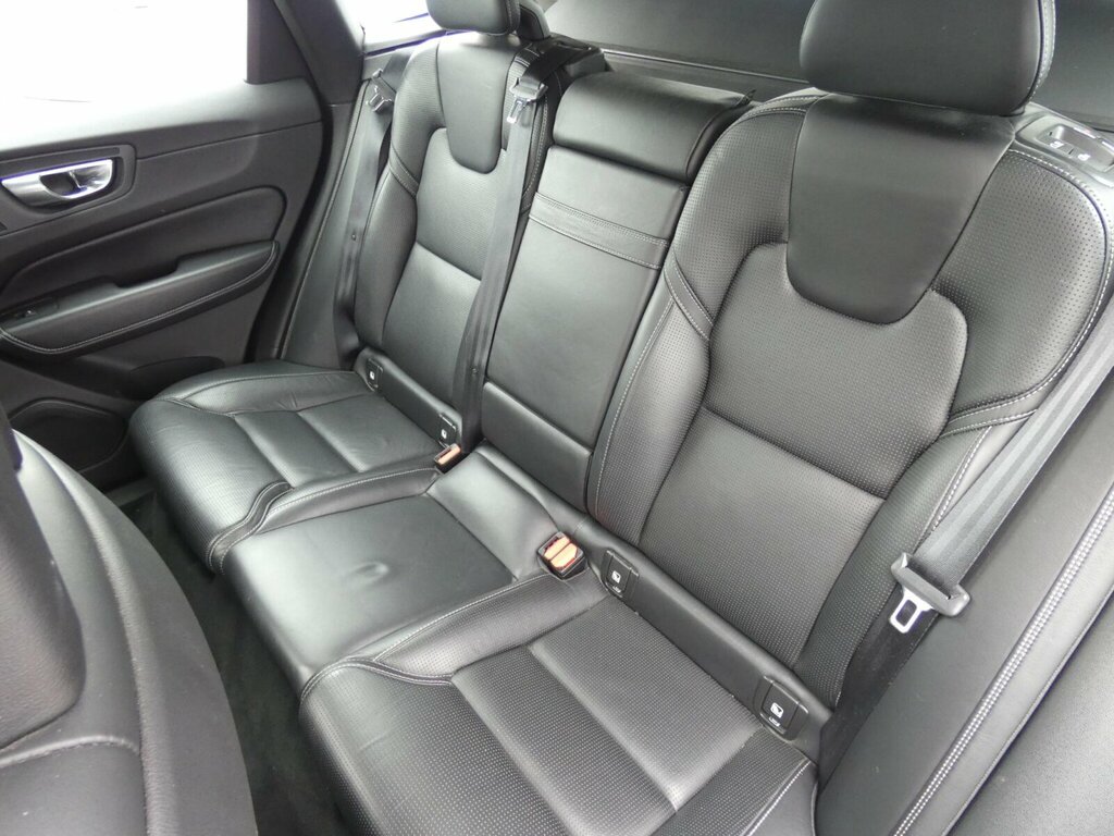 Volvo XC60 Volvo R-design T8 Phev Awd Grey #10