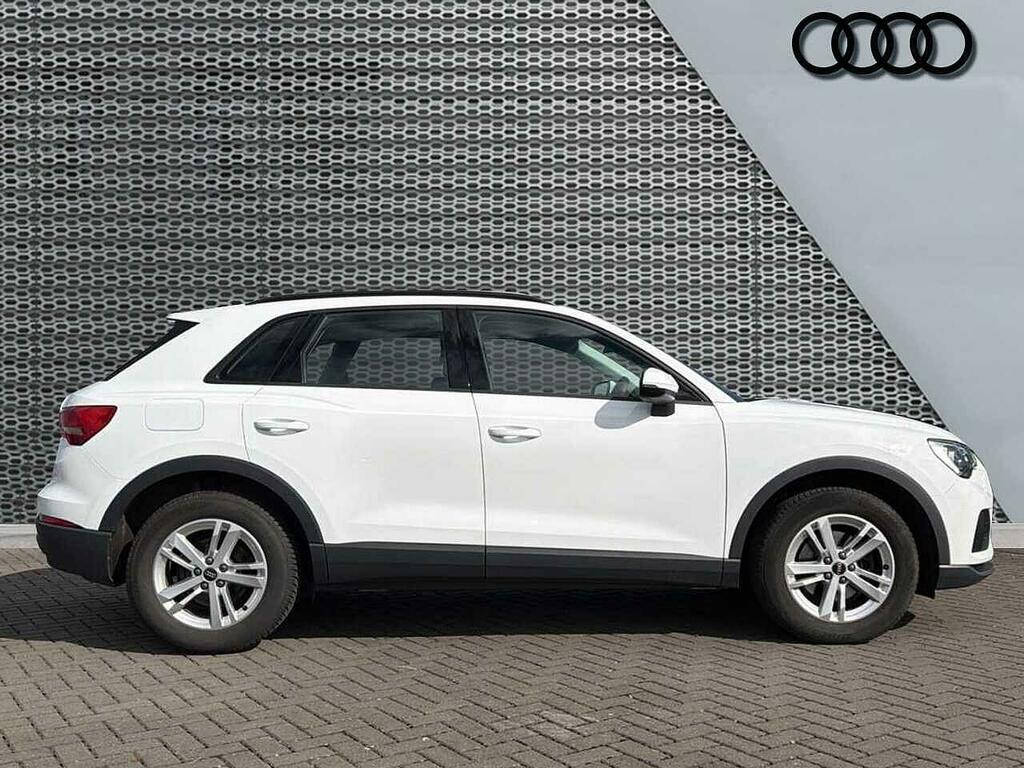 Audi Q3 Technik 35 Tfsi 150 Ps S Tronic White #4