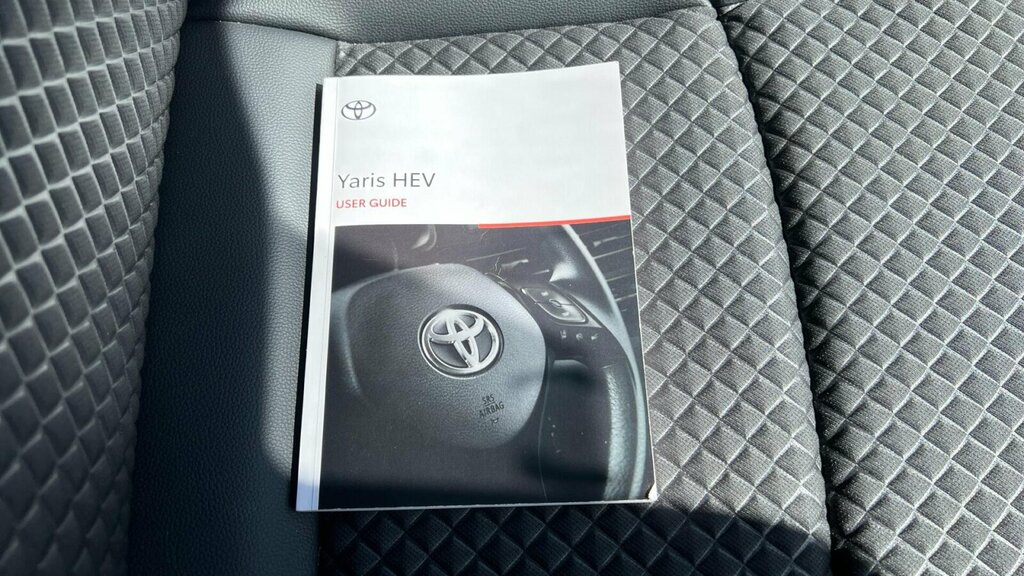 Toyota Yaris 1.5 Hybrid Design  #26