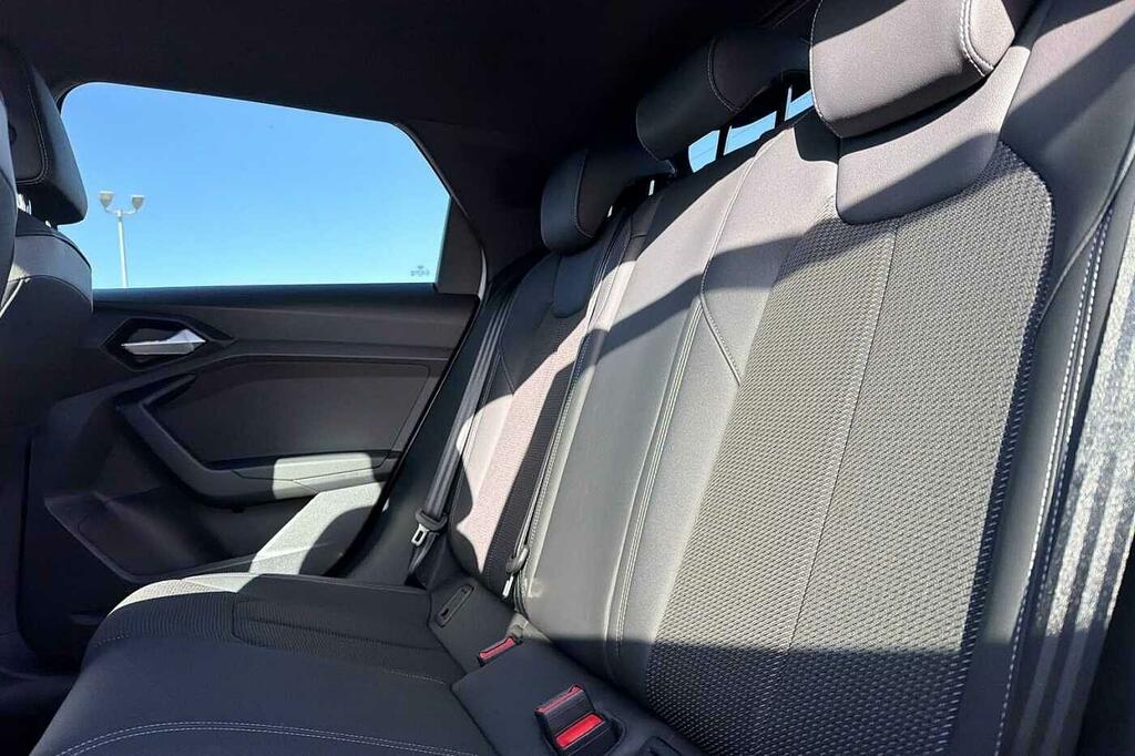 Audi A1 1.5 Tfsi 35 Black Edition Sportback S T Grey #21