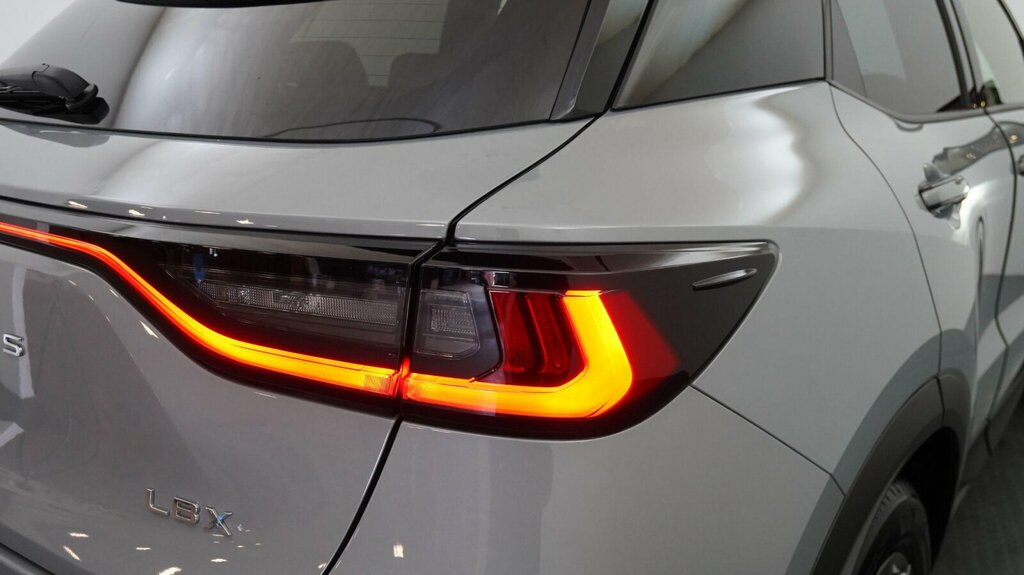 Lexus LBX 1.5 Vvt-ie Takumi E-cvt Euro 6 Ss Red #33