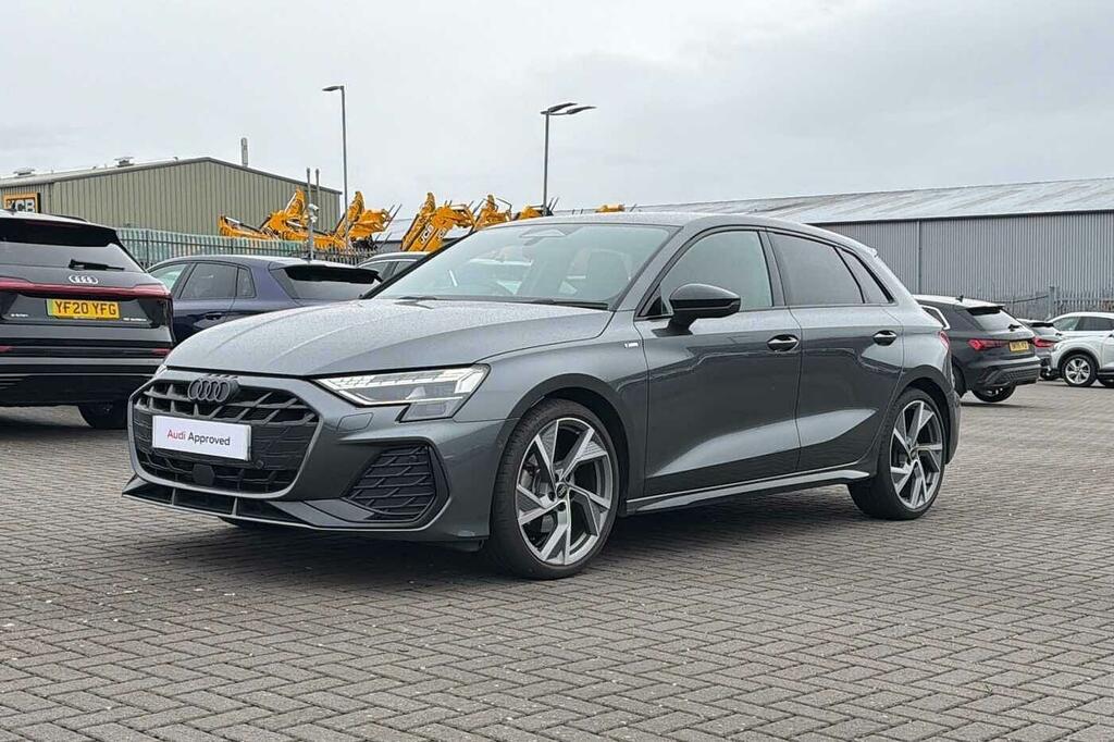 Audi A3 1.5 Tfsie 40 S Line Sportback Plug-in H White #13
