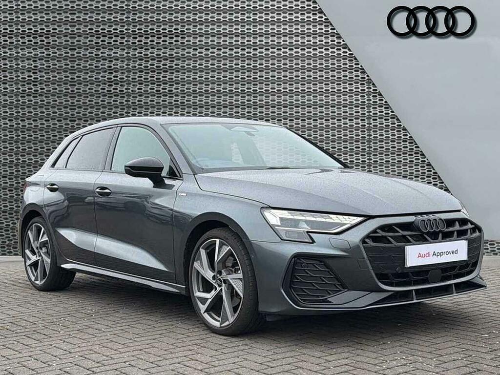 Audi A3 1.5 Tfsie 40 S Line Sportback Plug-in H White #1