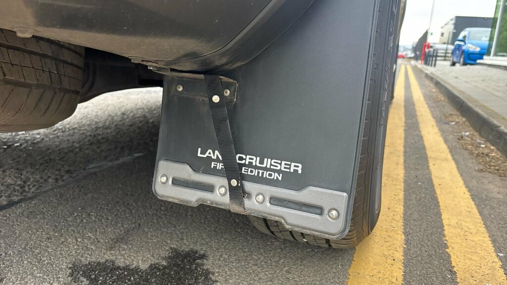 Toyota Land Cruiser 2.8D Invincible 4Wd E Silver #29