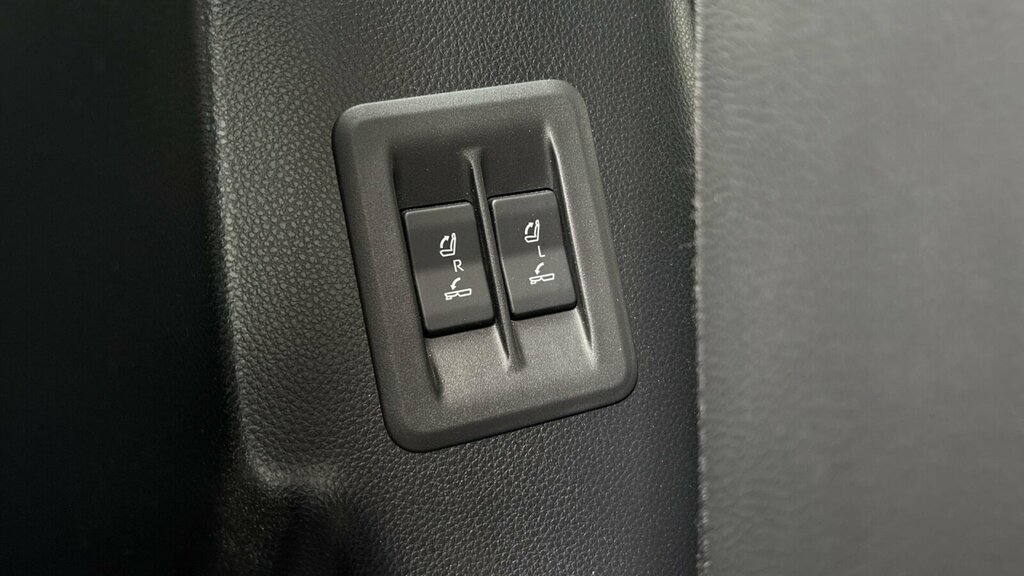 Toyota Land Cruiser 2.8D Invincible 4Wd E Silver #18