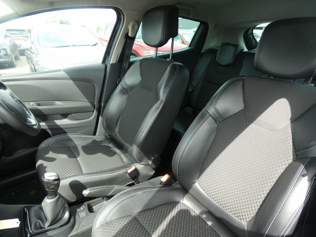 Renault Clio 0.9 Tce Play Hatchback Euro 6 S White #11