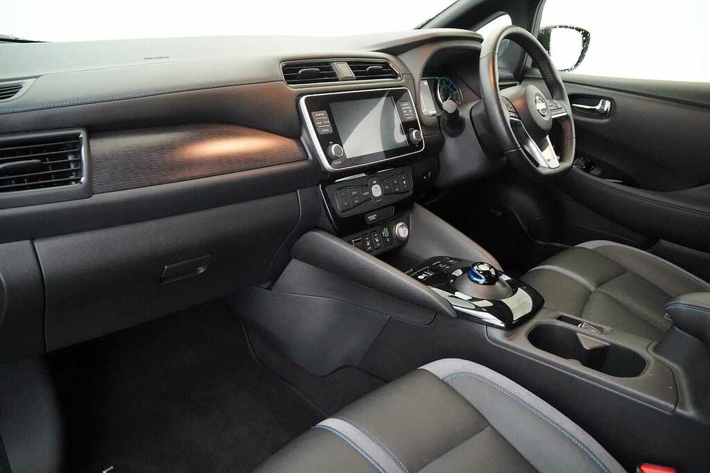 Nissan Leaf 40Kw Tekna With Bose Audio And Pro Pilot Tech Brown #2