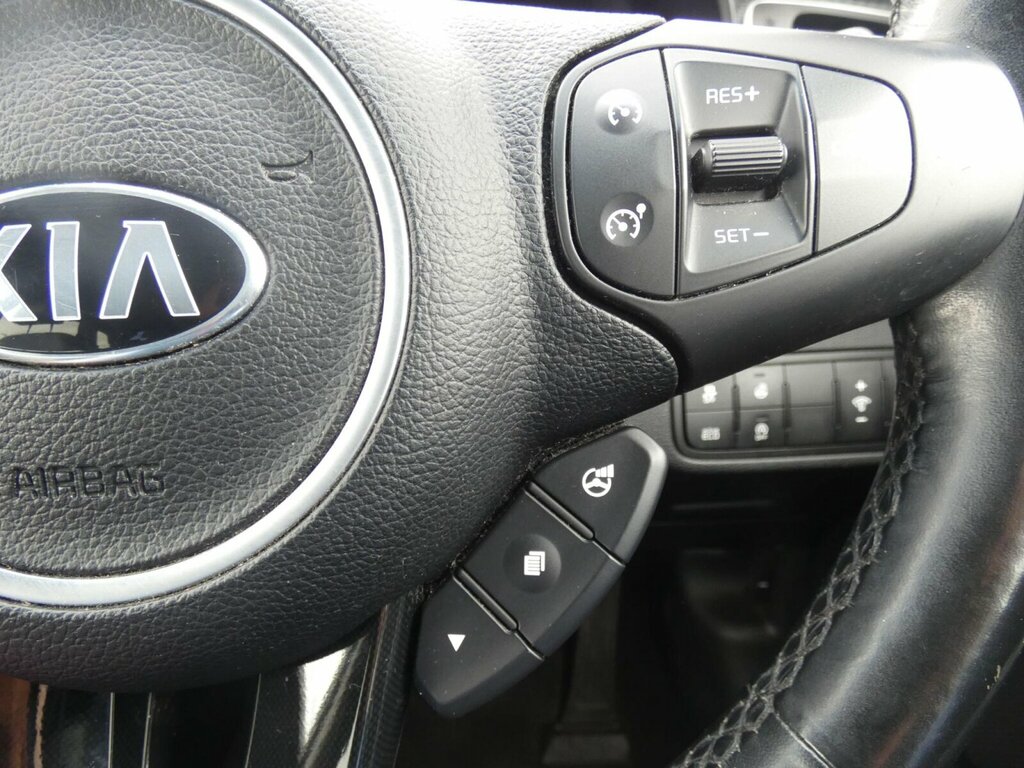 Kia Carens 1.7 Crdi 4 Isg 5-Door Mpv Silver #22