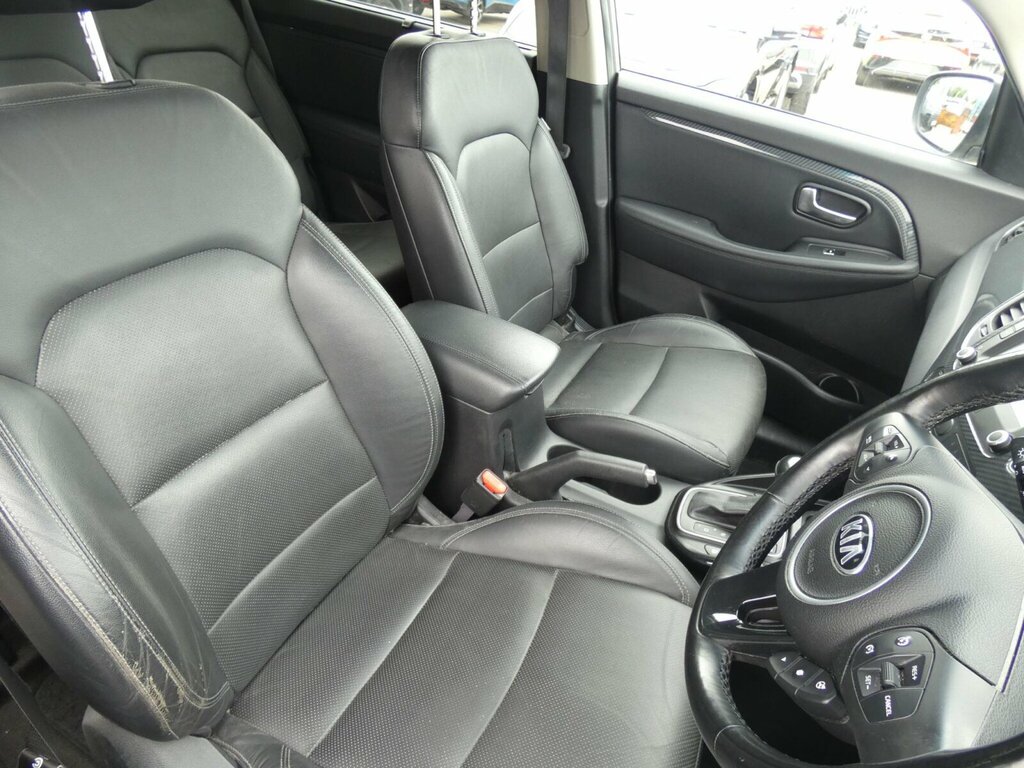 Kia Carens 1.7 Crdi 4 Isg 5-Door Mpv Silver #10