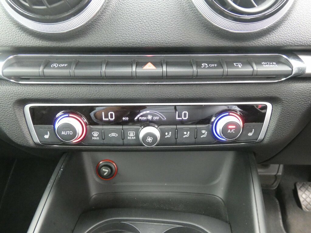Audi A3 Hatchback 1.2 Tfsi Sport Sportback S Tronic Euro 5 Black #25