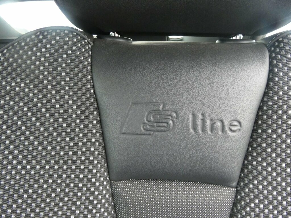 Audi A3 Hatchback 1.2 Tfsi Sport Sportback S Tronic Euro 5 Black #38