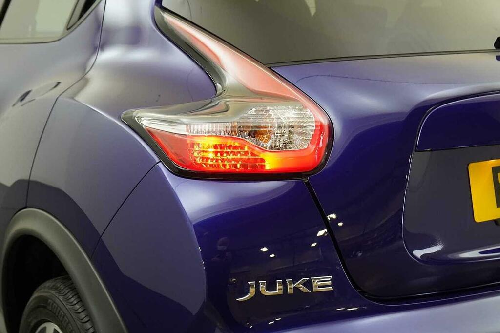 Nissan Juke 1.6 Bose Personal Edition Xtron Euro 6 Red #8