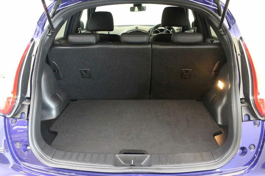 Nissan Juke 1.6 Bose Personal Edition Xtron Euro 6 Red #11